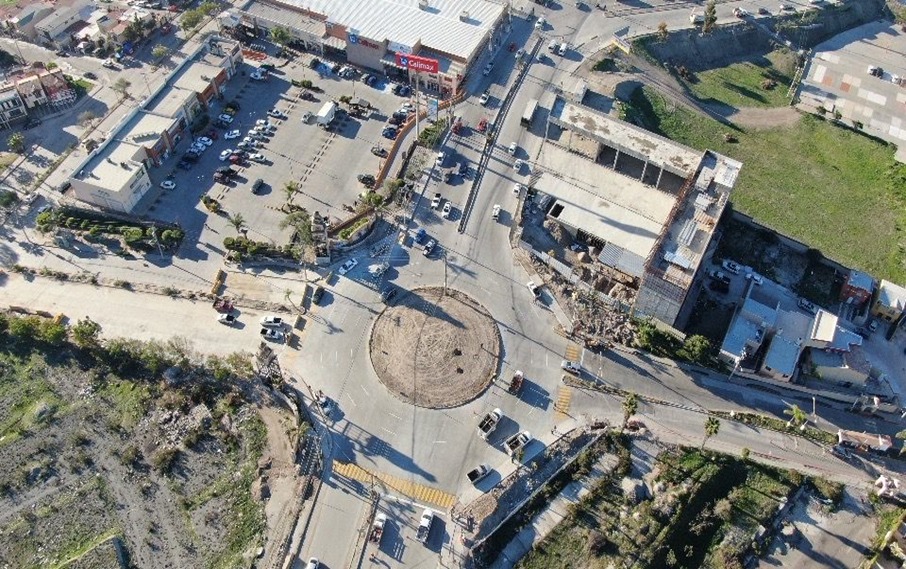 Construccion-de-Glorieta-de-Santa-Fe-desfoga-trafico-Ayuntamiento