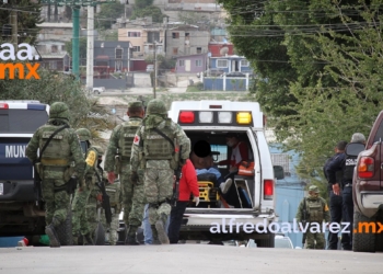 ATACAN A BALAZOS A JóVENES AL INSTALAR CáMARAS DE SEGURIDAD; UNO MUERE