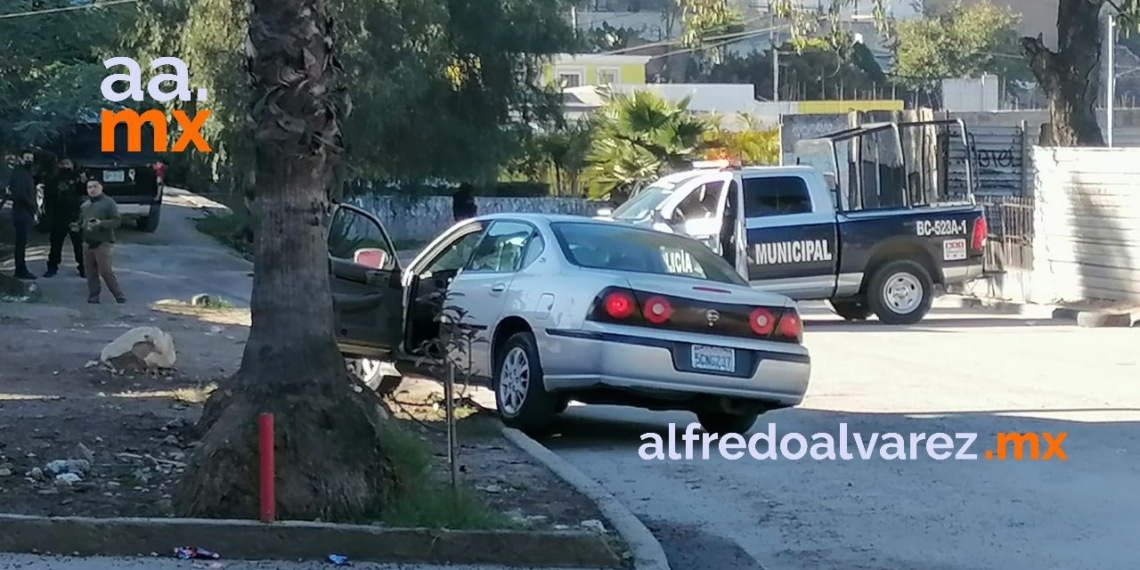 MATAN A UN HOMBRE A BORDO DE SU AUTO