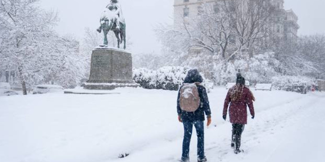 TORMENTA INVERNAL FRIDA AZOTA WASHINGTON Y CIERRAN ESCUELAS