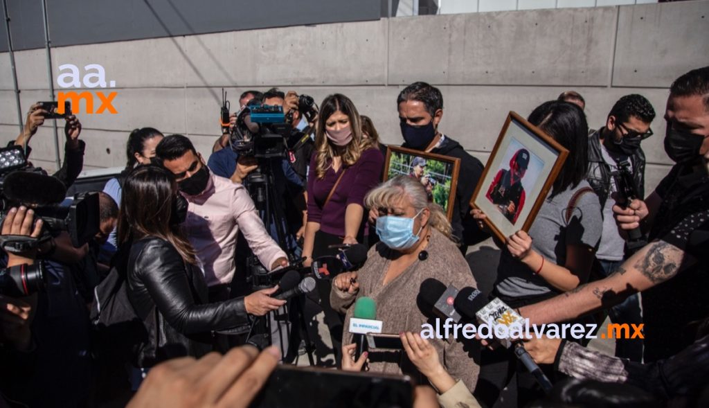 Periodistas-de-Tijuana-se-manifiestan-en-la-SSPCM-por-asesinato-de-colegas