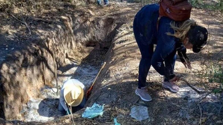 RASTREADORAS ENCUENTRAN RESTOS CALCINADOS EN EL QUIRIEGO