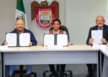 HISTóRICO ANUNCIO EN TIJUANA, YA SE PUEDEN ABRIR NEGOCIOS EN TRES DíAS