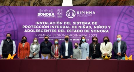 Gobernador toma protesta a integrantes de Sipinna Sonora