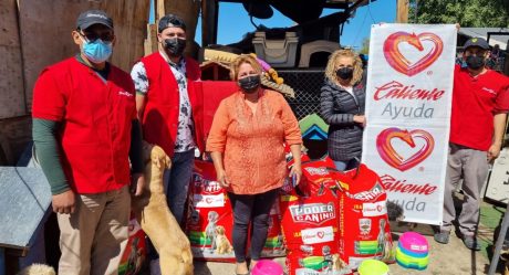 Caliente Ayuda dona alimento a refugio para perros