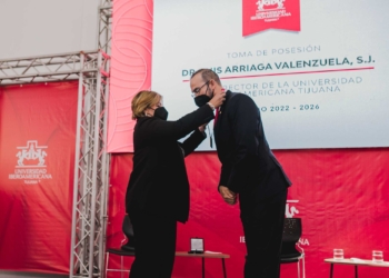 ASUME LUIS ARRIAGA VALENZUELA RECTORíA DE IBERO TIJUANA