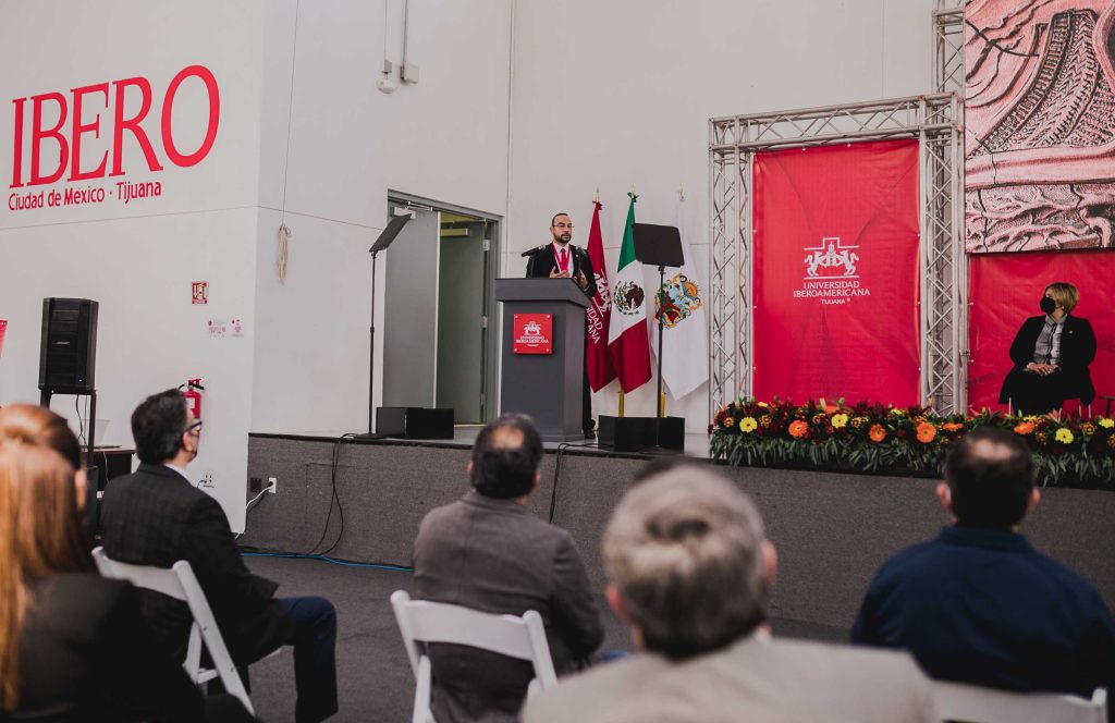 ASUME LUIS ARRIAGA VALENZUELA RECTORíA DE IBERO TIJUANA