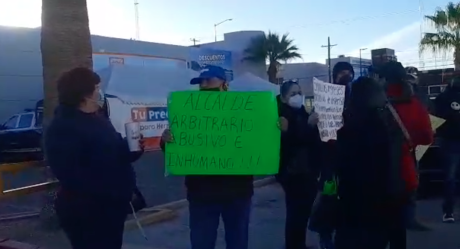 Toman pensionados y jubilados módulo Veracruz de Tesorería