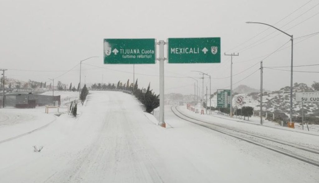 Recomiendan-posponer-viajes-no-esenciales-entre-Tj-Mexicali-por-caída-de-nieve