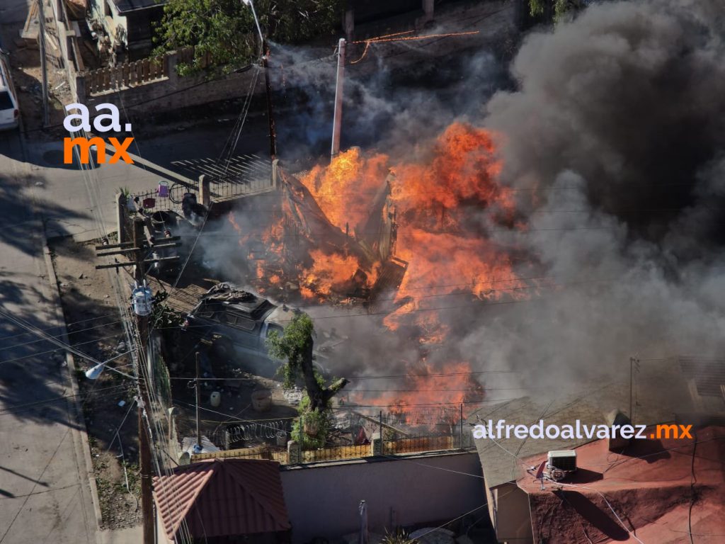 Pérdidas-totales-por-incendio-en-la-colonia-Guadalajara