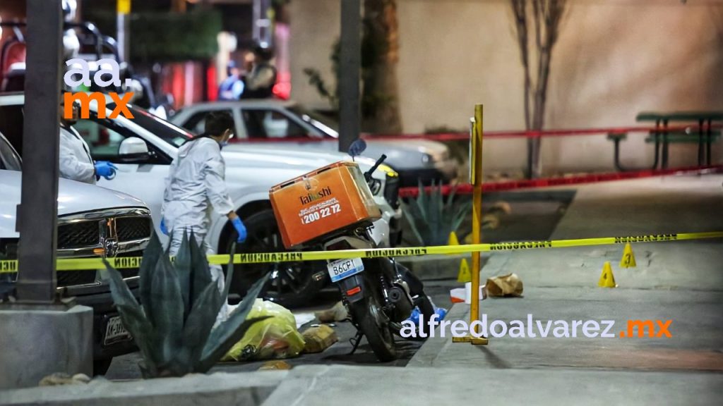 ASESINAN A MUJER EN ASALTO EN PLAZA COMERCIAL