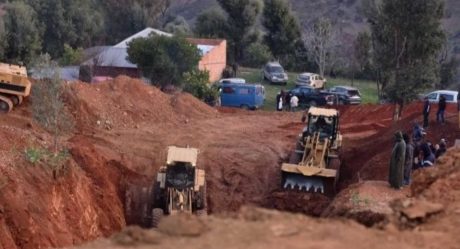 Rayan, niño de cinco años cayó en pozo de 30 metros en Marruecos