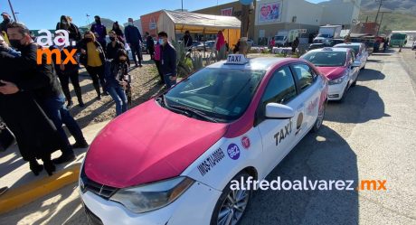 En marcha el primer sitio de Taxis Rosas en Tijuana