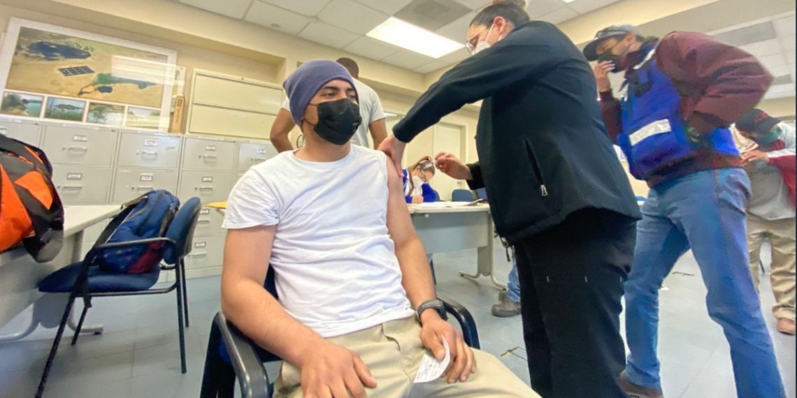 CESPM E ISSSTECALI REALIZAN JORNADA DE VACUNACIóN CONTRA LA HEPATITIS B