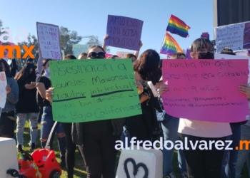 MUJERES SE MANIFIESTAN EN TIJUANA; PIDEN ALTO A LA VIOLENCIA