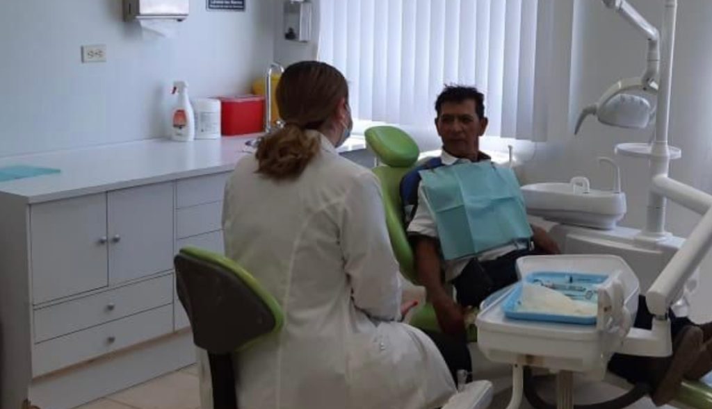 Reactivan-Clínica-de-Especialidades-Dentales-en-Tijuana