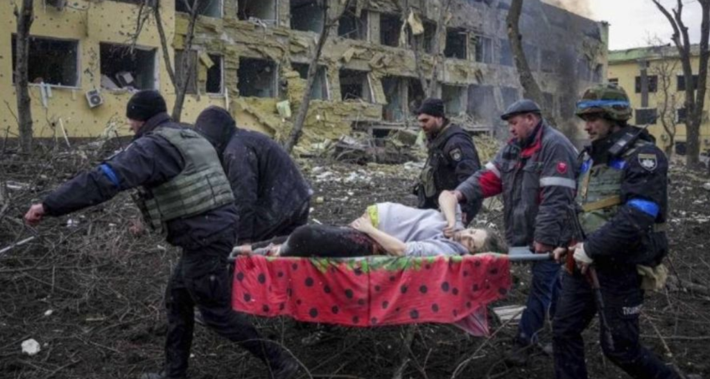 Muere-mujer-embarazada-habia-sido-rescatada-tras-bombardeo-hospital