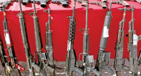 Revelan fecha de audiencia por demanda de México a fabricantes de armas en EU