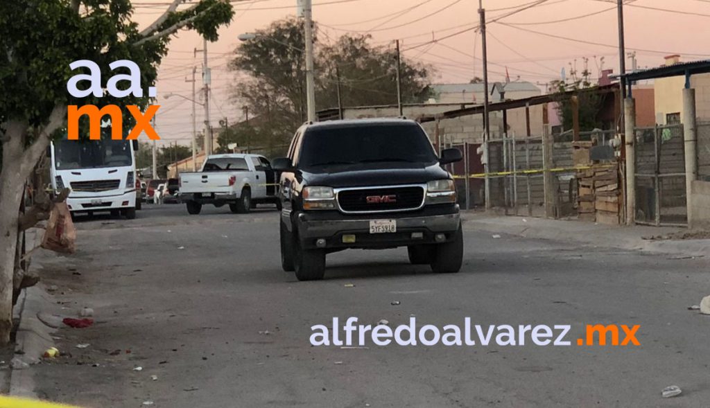 Matan-a-tres-hombres-a-balazos-uno-en-su-camioneta