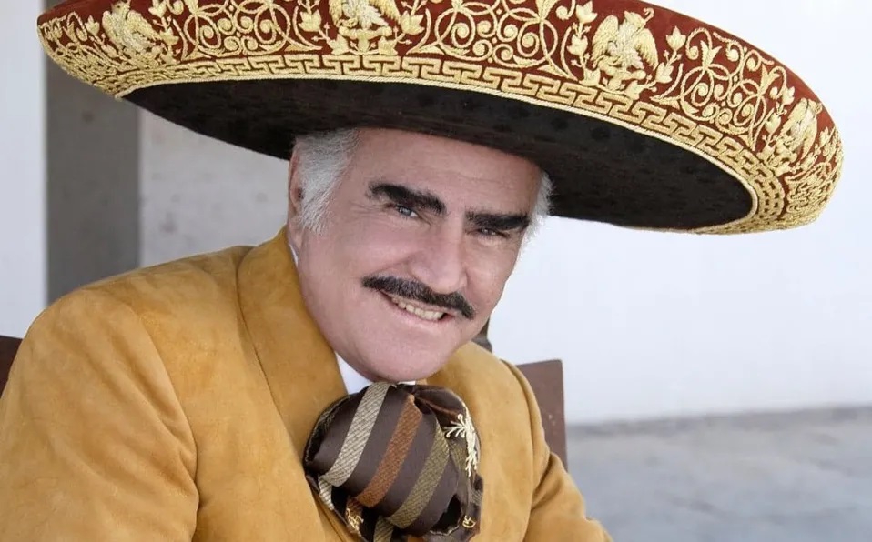 Juez suspende inicio de bioserie de Vicente Fernández