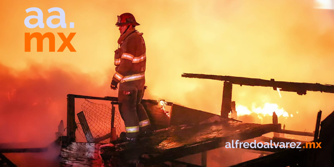 INCENDIO ACABA CON SIETE VIVIENDAS EN INVASIóN ALAMAR