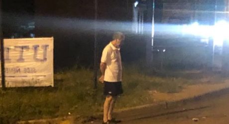 Papá espera en las noches a su hija en parada de camiones; se viraliza