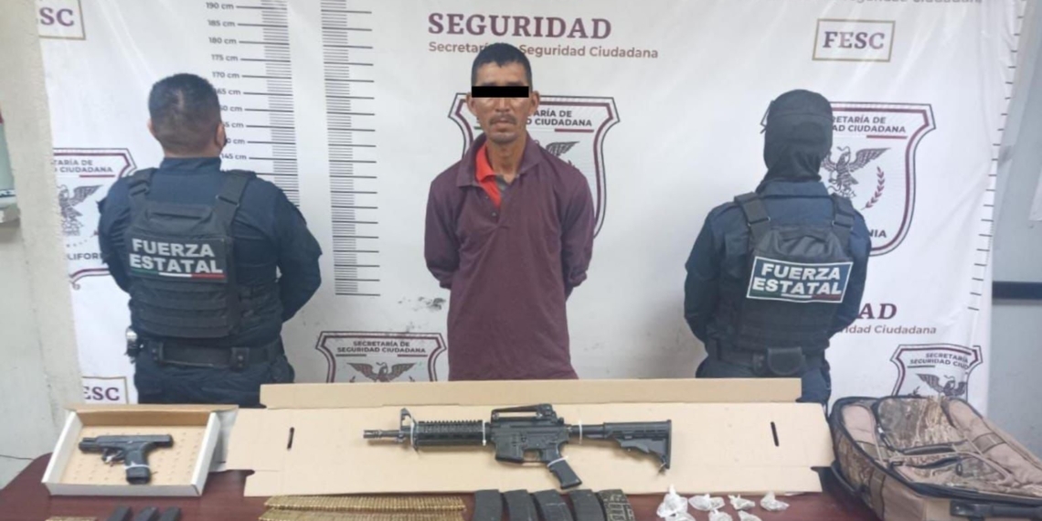 HOMBRE TRANSPORTABA ARMAS DE USO EXCLUSIVO DEL EJéRCITO