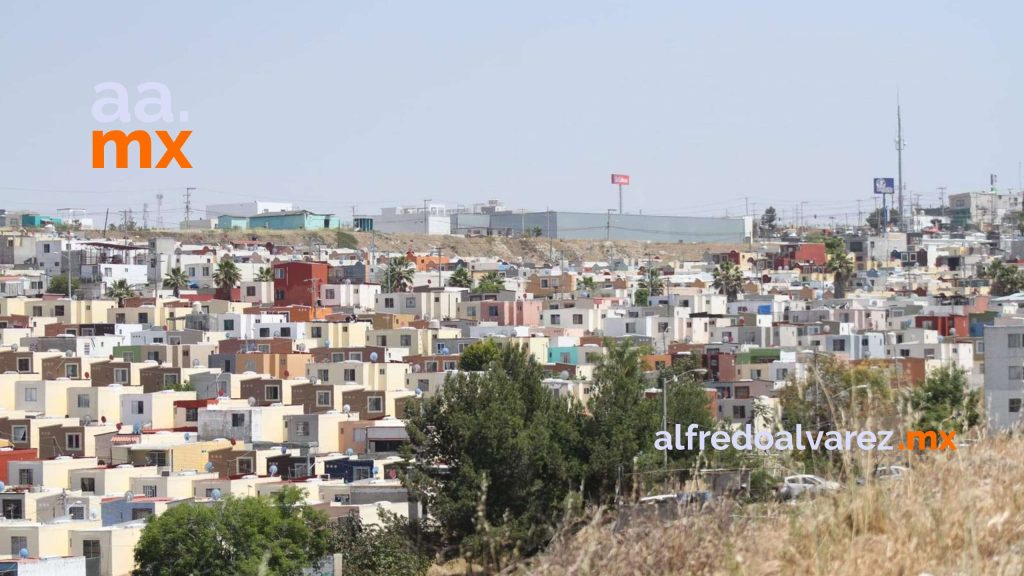 DETIENEN A DOS CON ARMAS Y DROGAS EN TIJUANA