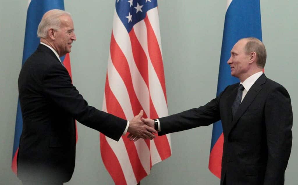 Biden-960-estadounidenses-tienen-prohibido-entrar-Rusia