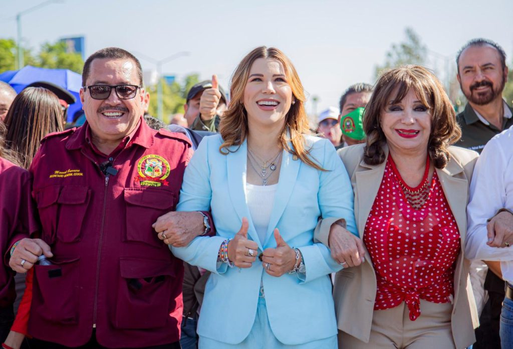 Marina-del-Pilar-encabeza-el-desfile-de-los-trabajadores