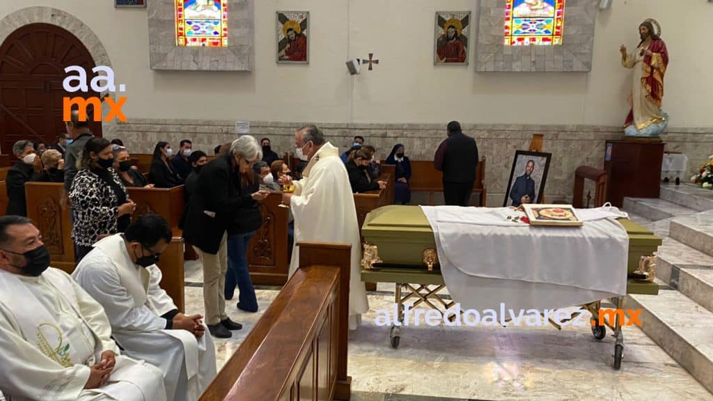 DAN úLTIMO ADIóS A SACERDOTE ASESINADO EN TECATE