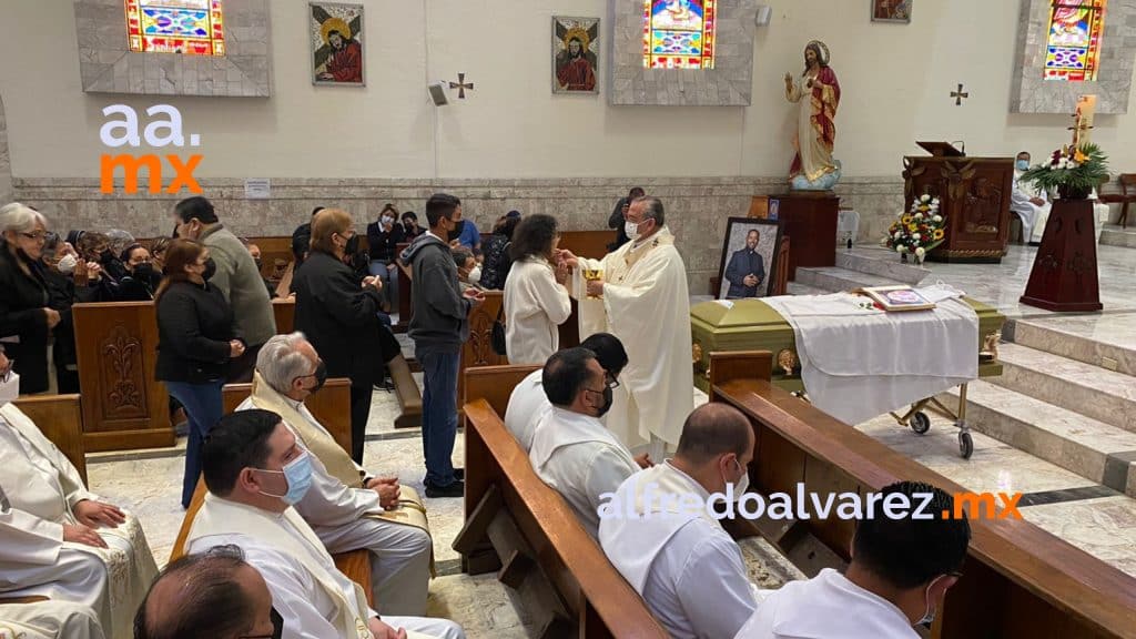 DAN úLTIMO ADIóS A SACERDOTE ASESINADO EN TECATE