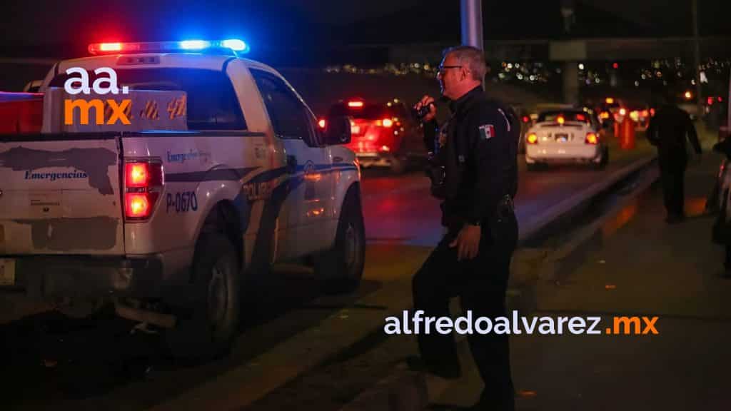 JOVEN CHOCA CON PATRULLA DE ALCOHOLíMETROS