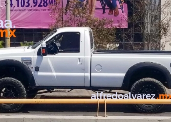 JOVEN ES BALEADO MIENTRAS HACíA FILA EN LA READY LANE