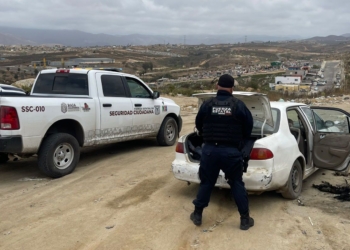 PRIVAN DE LA LIBERTAD A UN HOMBRE Y LO DEJAN EN LA CAJUELA