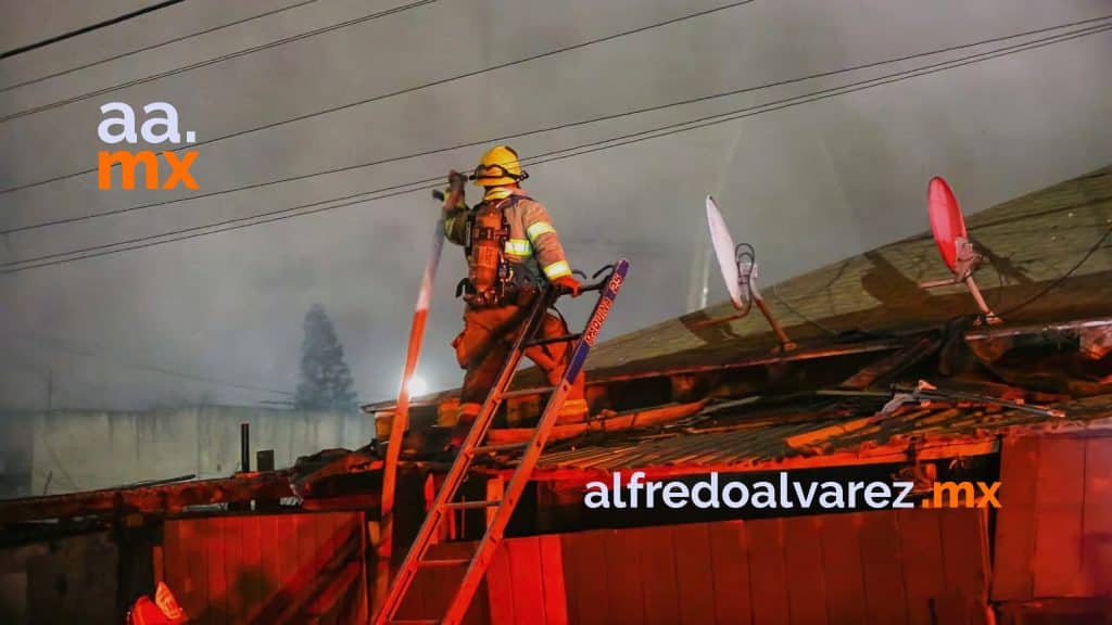 FUERTE INCENDIO DEJA SIN HOGAR CINCO FAMILIAS