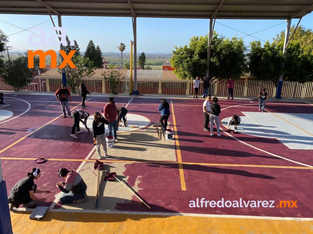 Rehabilita IMJUV canchas de la Preparatoría Municipal