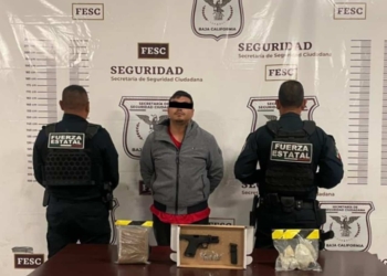 HOMBRE FUE DETENIDO CON UN ARMA Y UN KILO DE FENTANILO