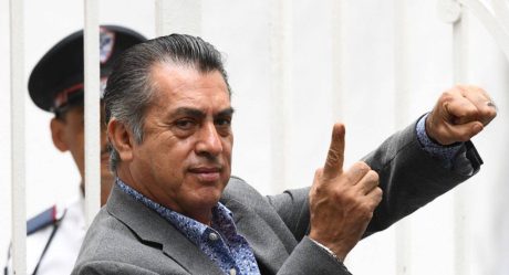 El Bronco seguirá proceso legal desde su casa