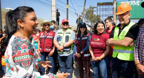 Alcaldesa entregó boilers a comunidad vulnerable