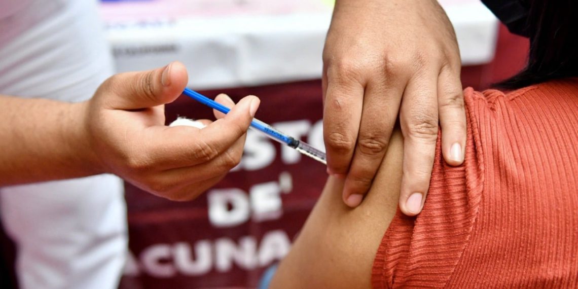 PIDEN A PADRES DE FAMILIA REGISTRAR A HIJOS PARA LA VACUNA COVID-19