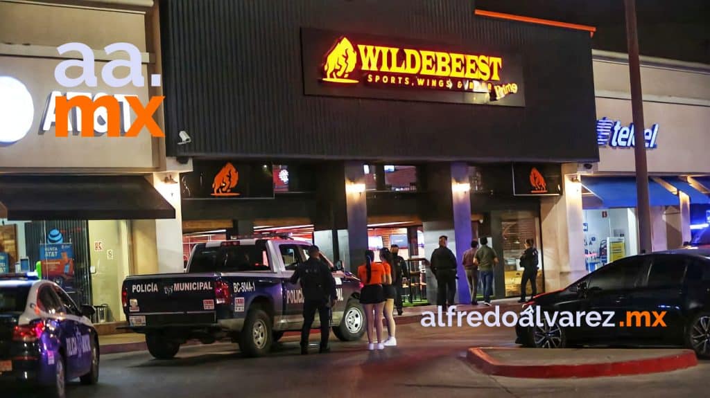 Se-lesiona-con-arma-de-fuego-en-restauran-bar