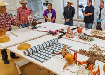 YAQUIS RECUPERAN PIEZAS RITUALES DE MUSEO DE SUECIA