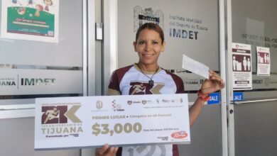 Entregan-cheques-ganadores-27-Maraton-Internacional-Tijuana