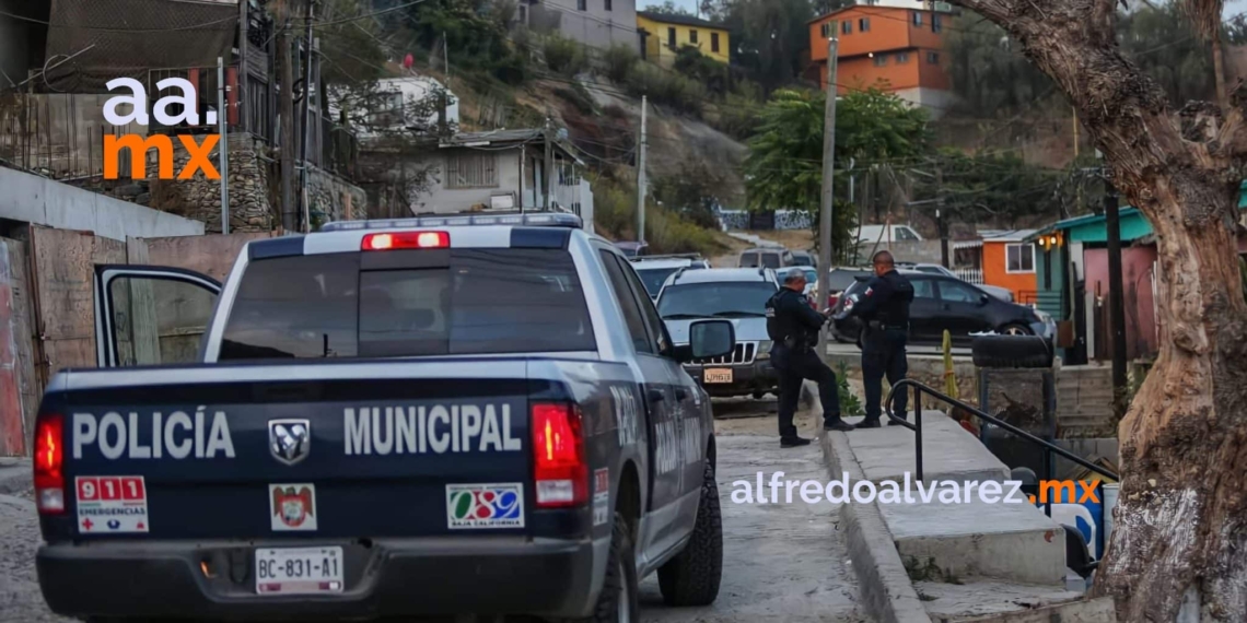 ASESINAN A DOS PERSONAS Y HIEREN A NIñA DE 9 AñOS EN TIJUANA