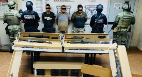 Detienen a tres hombres con armas de distinto calibre