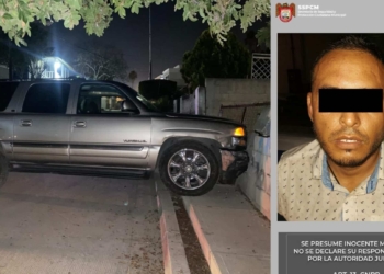 POLICíAS DE TIJUANA Y ROSARITO CAPTURAN A SUJETO CON AUTO ROBADO