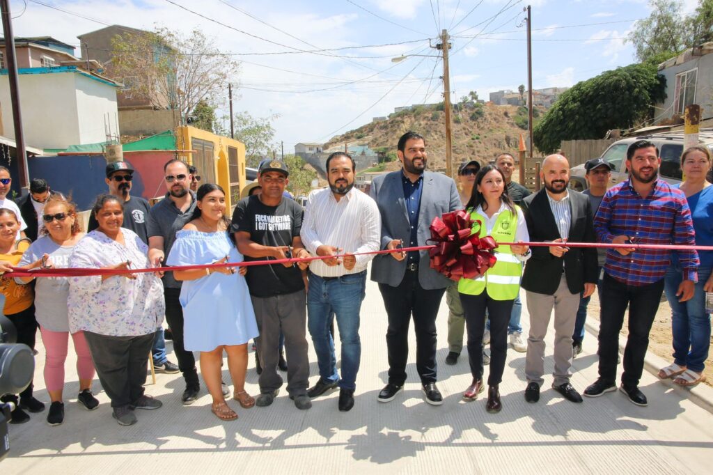 XXIV AYUNTAMIENTO INAUGURA OBRA DEL RAMO 33 EN PLAYAS DE TIJUANA