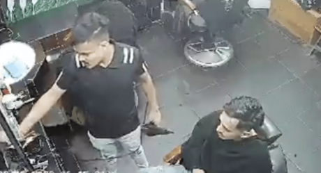 Jóvenes mueren en barbería tras explosión de una secadora de cabello