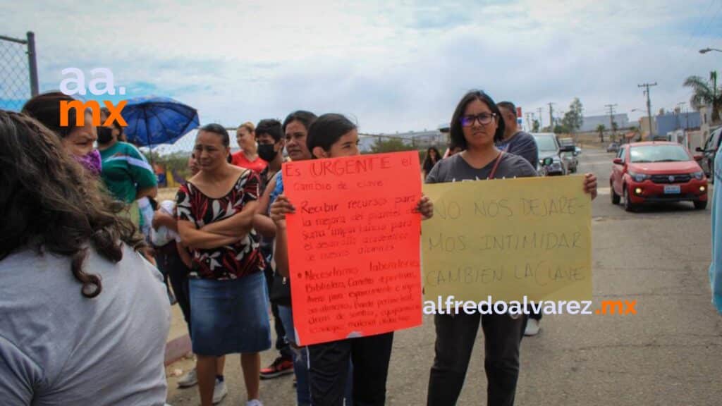 SECUNDARIA SE ENCUENTRA CERRADA POR MOTIVOS DE CAMBIO DE CLAVE